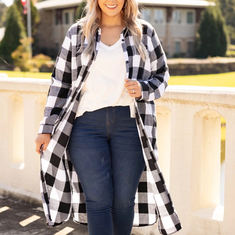 Cardigan plaid black and white